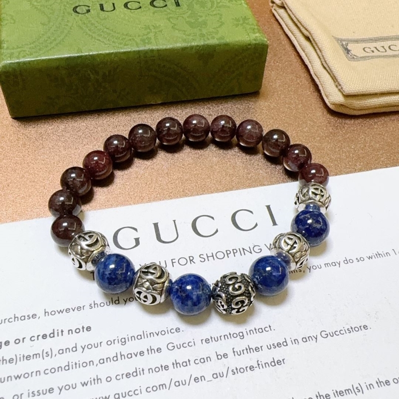 G*u*i bracelets